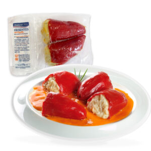 Pimientos del piquillo rellenos de bacalao