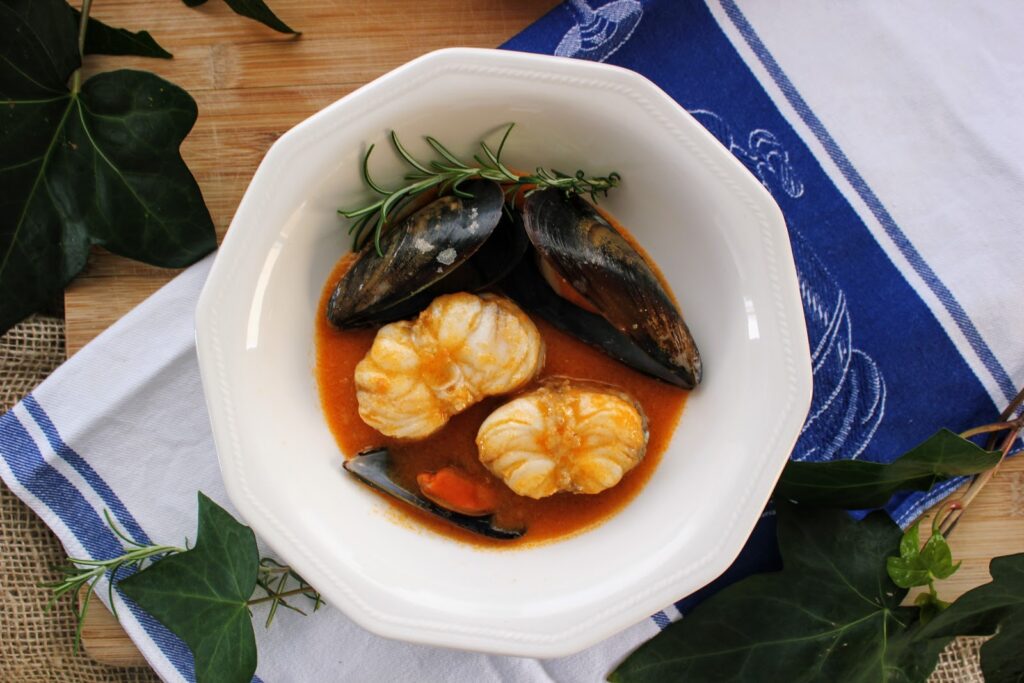 caldereta-de-rape-con-mejillones